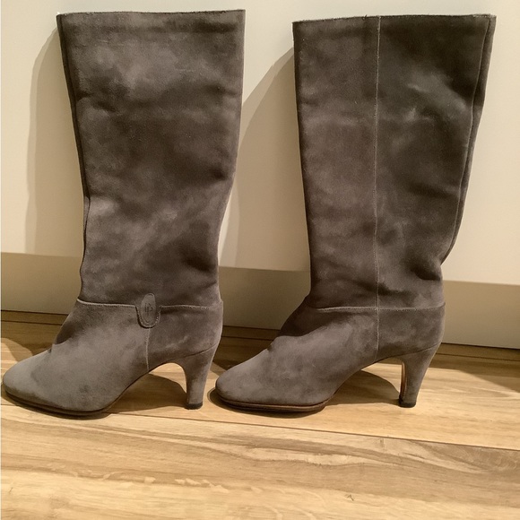 Vintage FINNISH Grey Suede leather  fold over 3” heeled boots - Picture 3 of 12